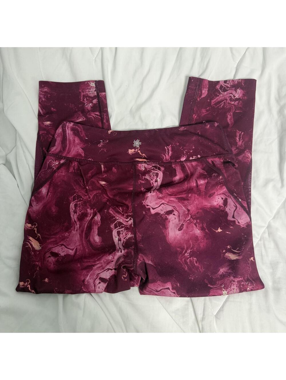 tek gear drytek magenta tie dye capri leggings medium